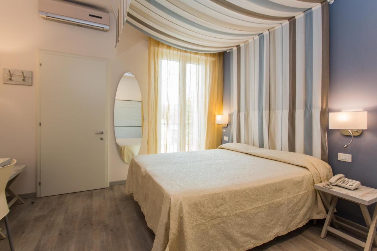 Hotel Trieste Cesenatico Extérieur photo