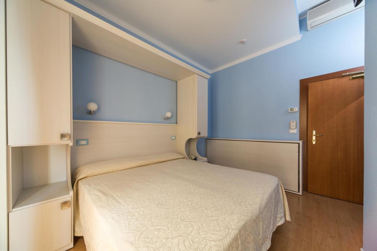 Hotel Trieste Cesenatico Chambre photo