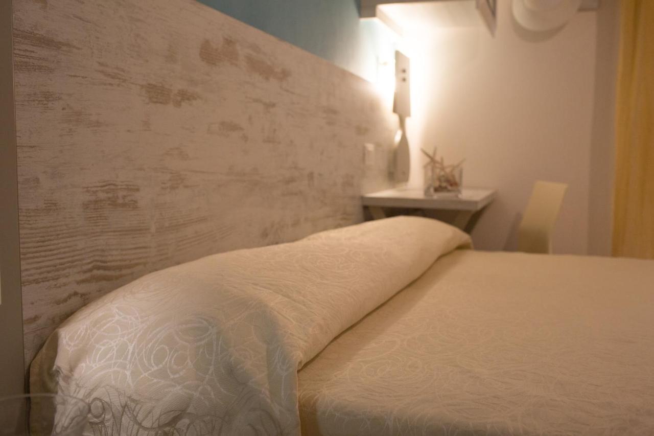 Hotel Trieste Cesenatico Extérieur photo